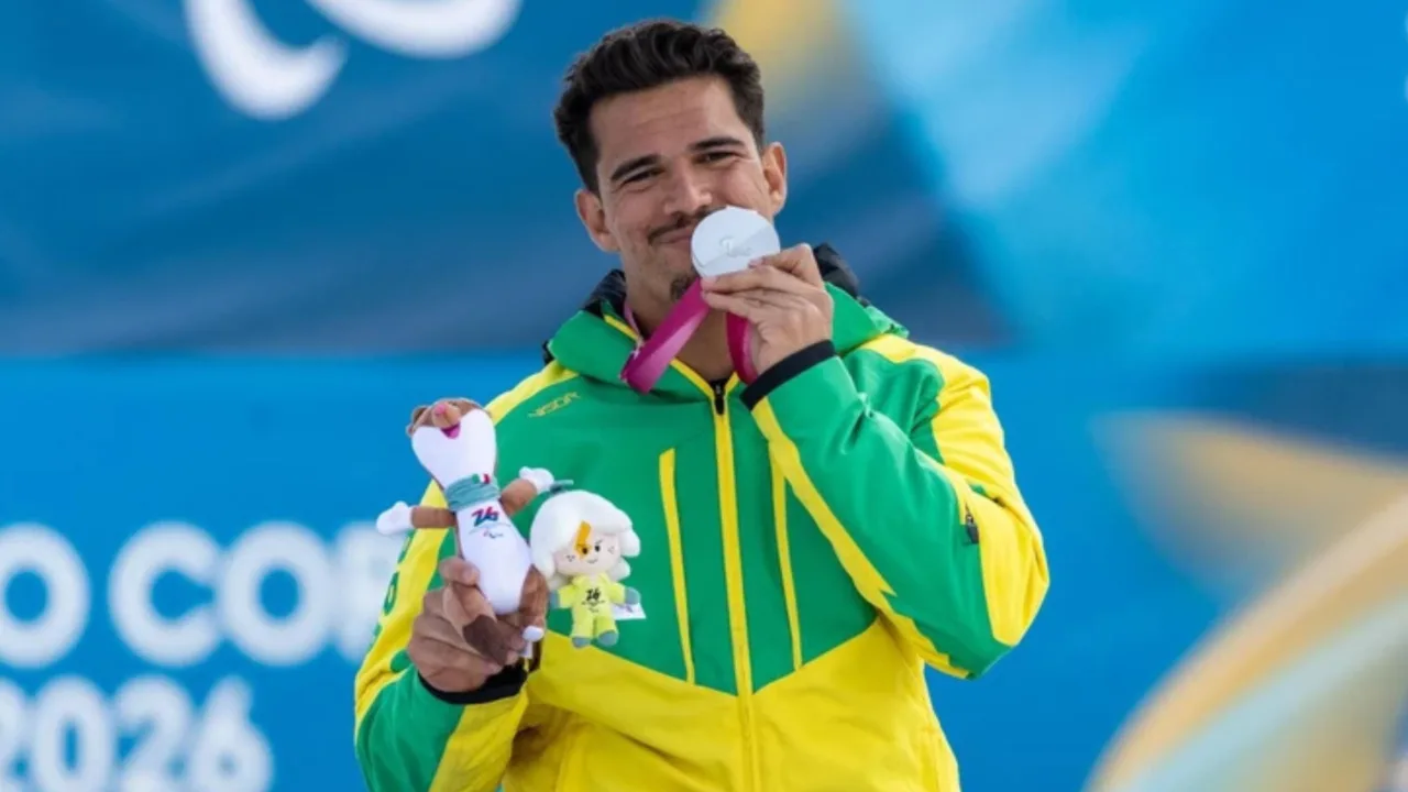 Cristian Ribera conquista 1ª medalha do Brasil nos Jogos Paralímpicos de Inverno