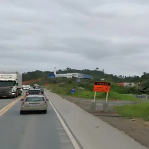 DNIT alerta para “pare e siga” na BR-470 em Blumenau