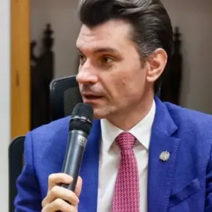 TJSC suspende investigação contra delegado Ulisses Gabriel no caso do cão Orelha | Foto: Divulgação