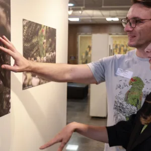 Exposição antecipa Festival dos Papagaios em Urupema