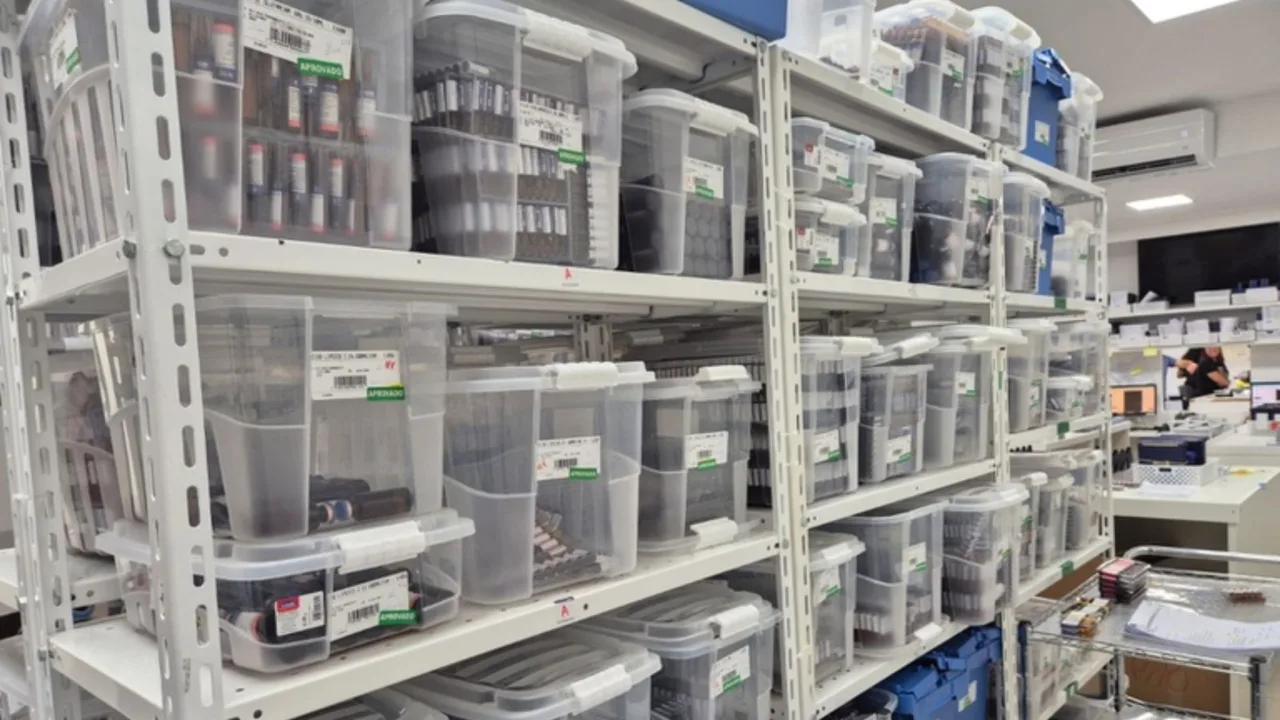 Farmácia de manipulação é interditada parcialmente em Florianópolis