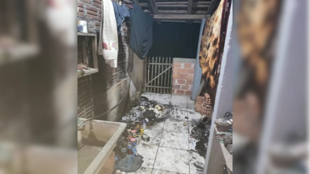 Mulher é encontrada morta após incêndio em residência em SC