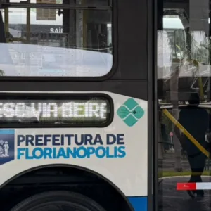 Florianópolis vai libera pagamento via PIX no ônibus; saiba quando