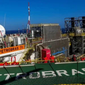 Governo anuncia pacote para reduzir preço do diesel.| Foto: Divulgação/Tânia Rêgo/Agência Brasil/ Reprodução S