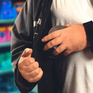 Homem é preso após arrombamento em comércio de Lages