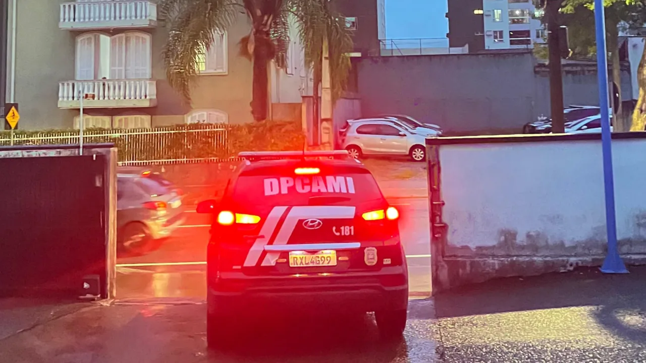 Homem é preso após invadir casa e agredir ex-companheira em Joinville