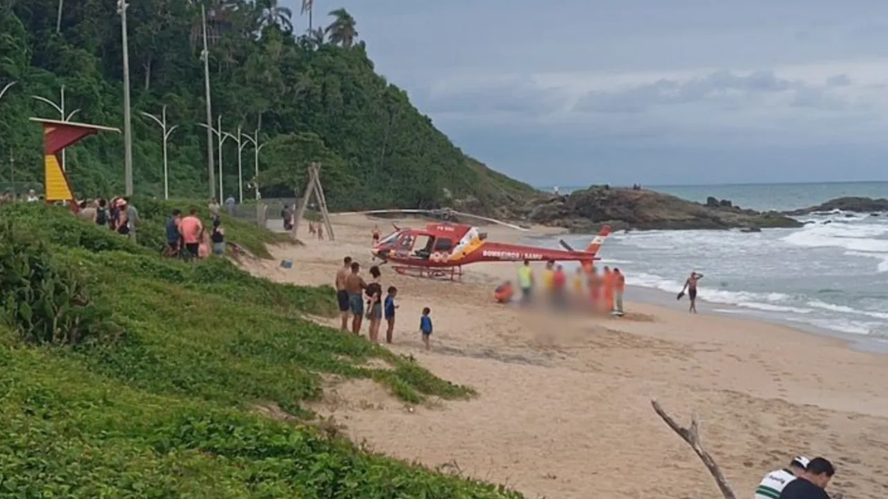 Homem morre afogado em praia de Penha