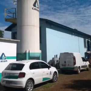 Jusitça suspende decisão de Chapecó que rompia contrato com a Casan