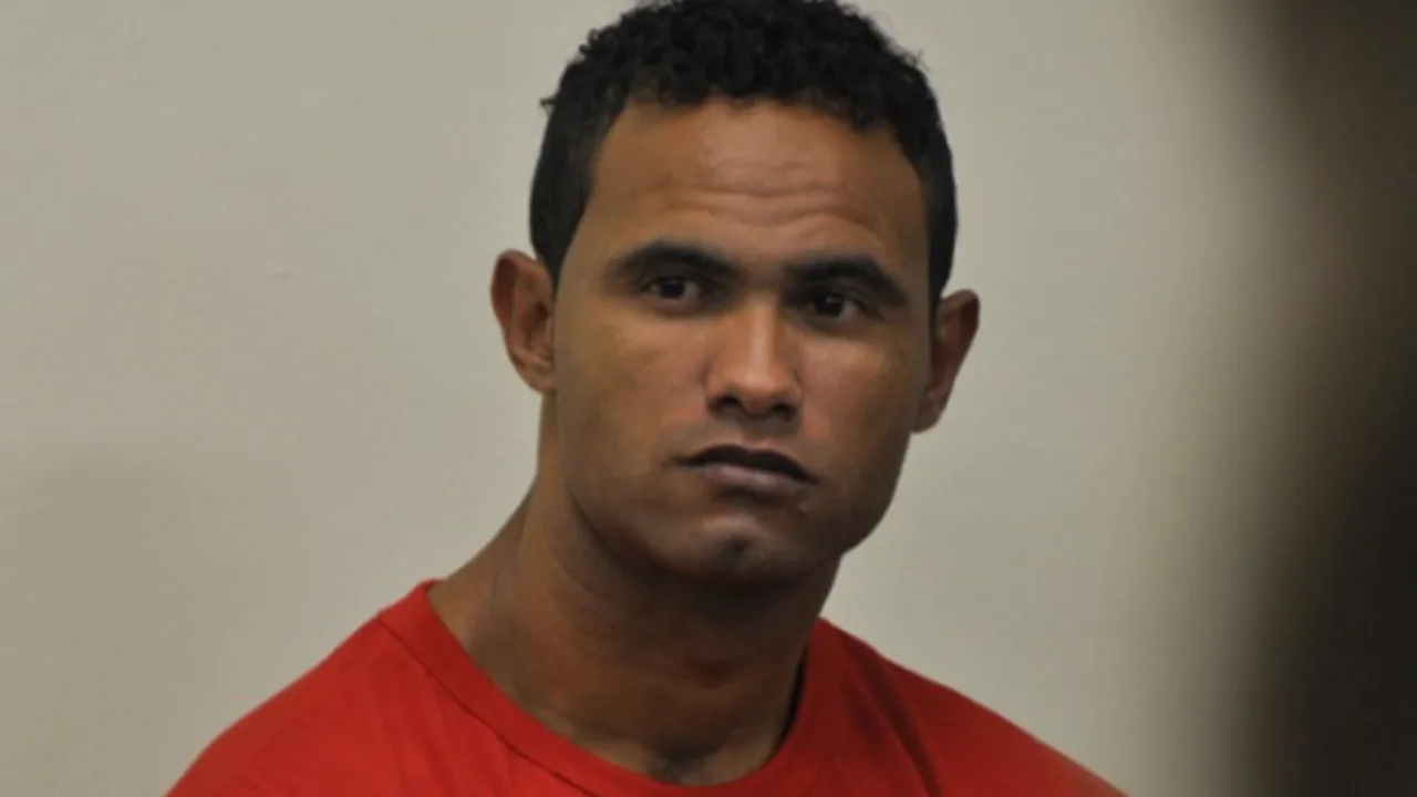 Justiça manda prender goleiro Bruno
