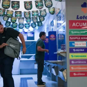 Mega-Sena acumula e prêmio vai para R$ 50 milhões