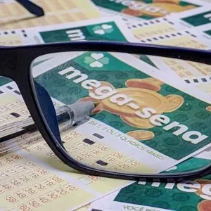 Mega-Sena acumula e prêmio vai para R$ 60 milhões | Foto: Rafa Neddermeyer/Agência Brasil