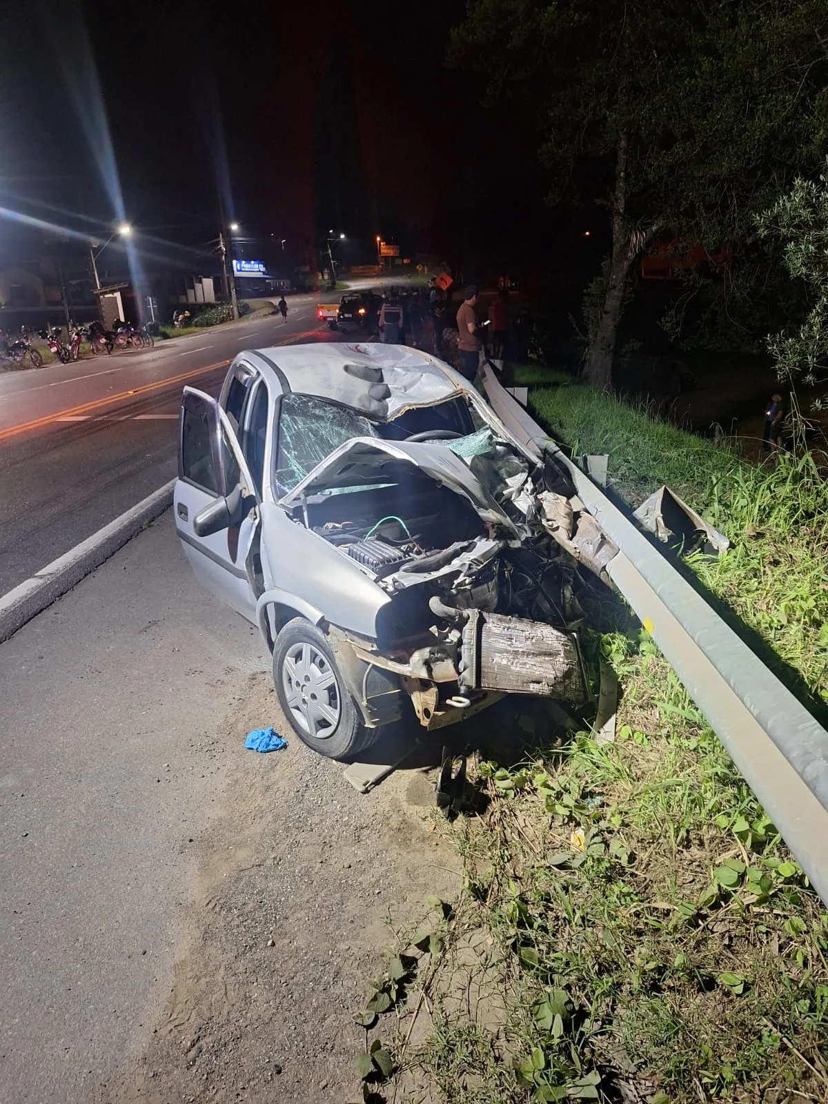 Motociclista morre após grave acidente com carro no Norte de SC (1)