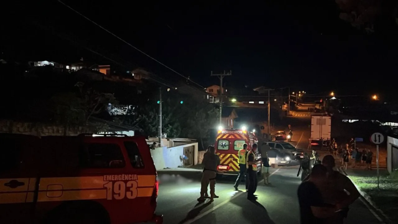 Mulher morre após ser atropelada por motocicleta em SC