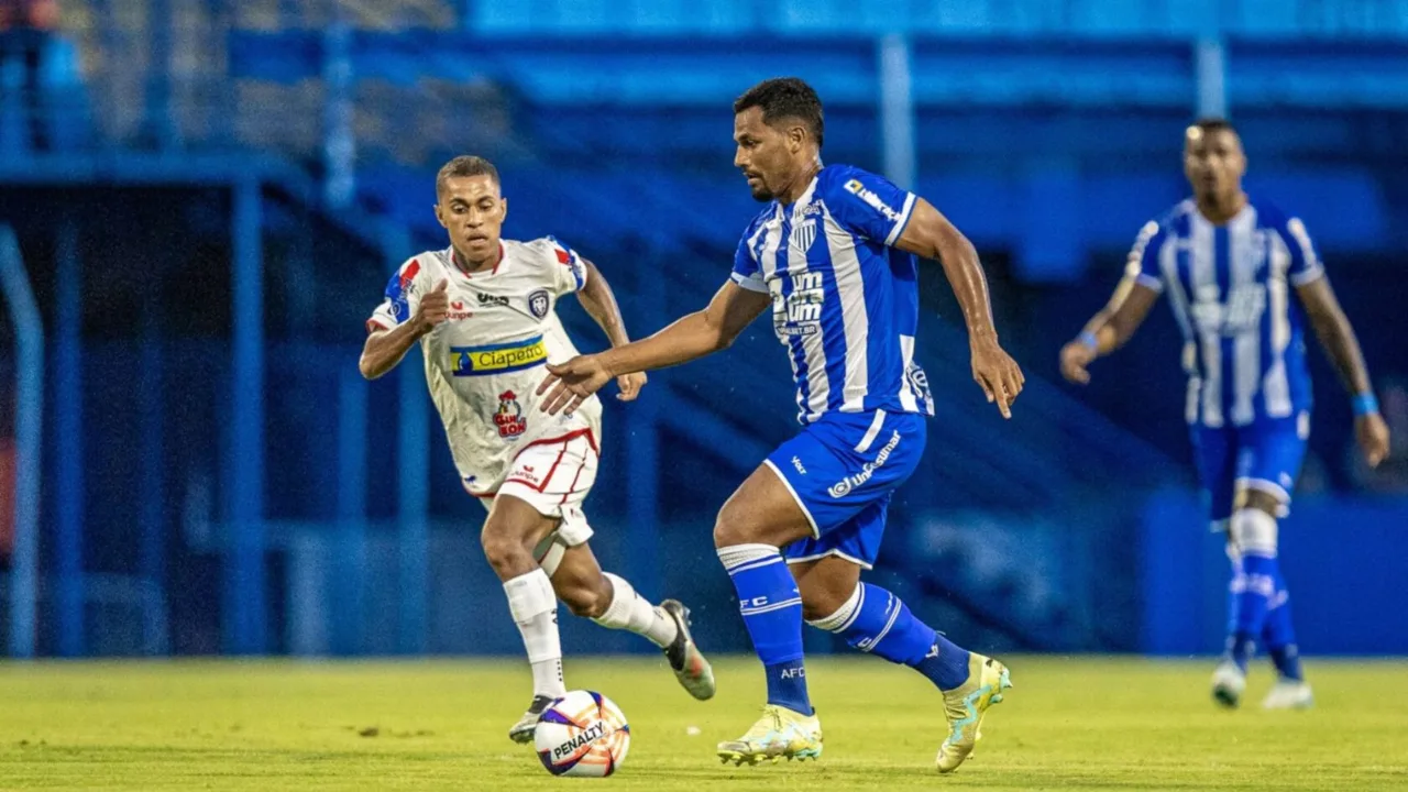Na raça, Avaí arranca empate contra o Cianorte