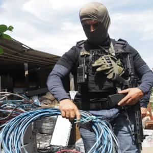 Operação Fio Desencapado prende suspeito em Florianópolis