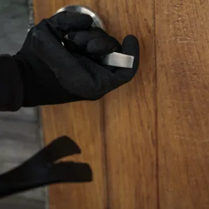 R$ 15 mil roubados em assalto violento em Chapecó