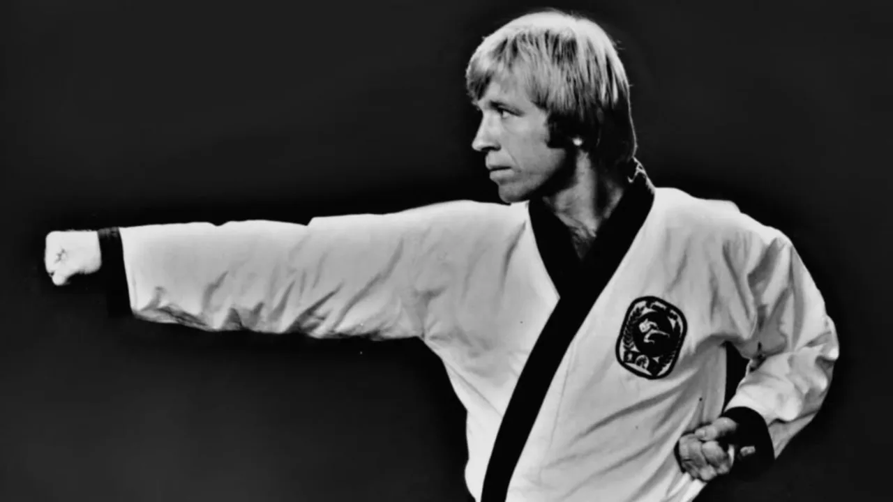 Relembre os filmes que marcaram a carreira de Chuck Norris