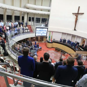 Sessão solene na Assembleia Legislativa homenageia Crea-SC pelos 68 anos