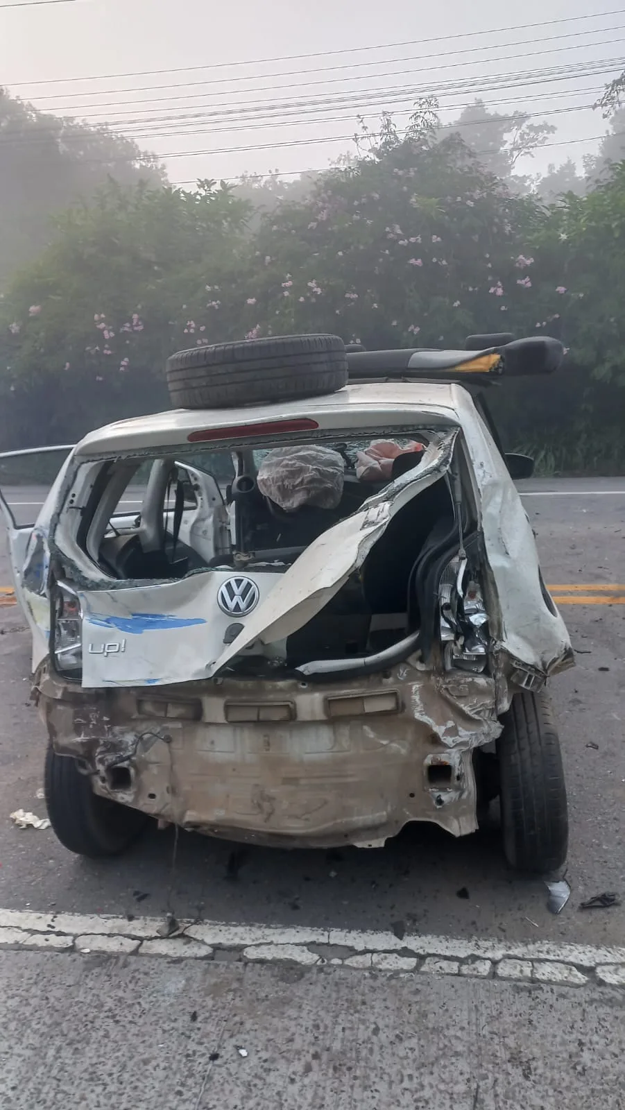 Ultrapassagem proibida causa acidente com cinco veículos em SC (1)