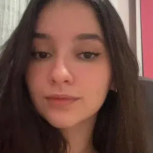 Justiça marca audiência de jovem esfaqueada após negar pedido de namoro | Foto: Reprodução/ Arquivo Pessoal