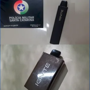 Adolescentes são flagrados com vape em escolas de SC