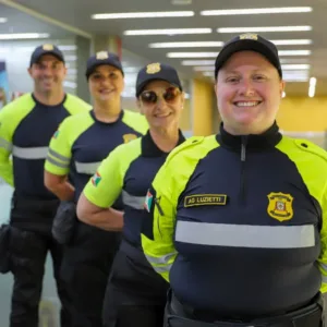 Agentes de trânsito de Criciúma ganham novo uniforme