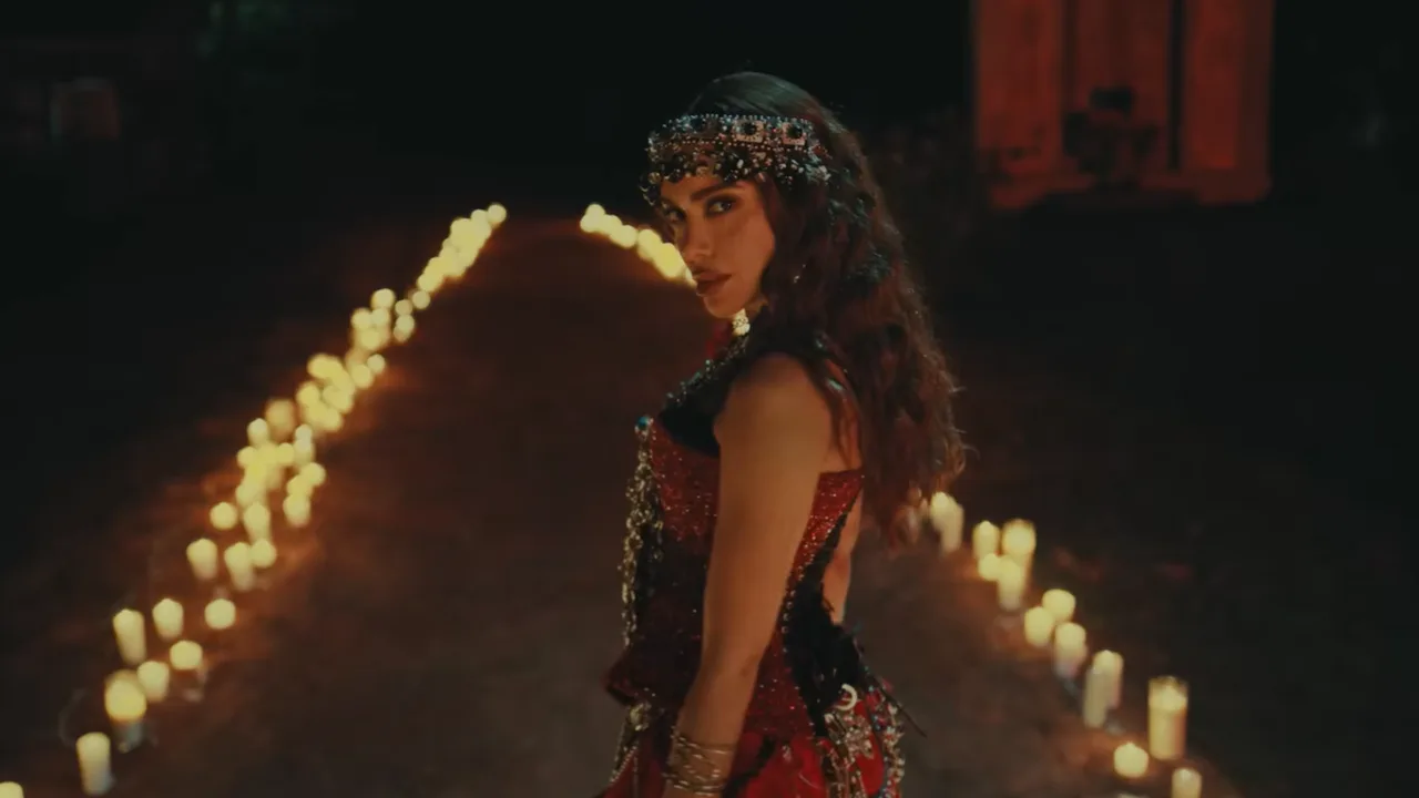 Anitta lança clipe “Desgraça” e inicia nova fase