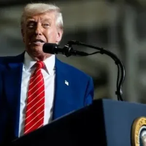 Após impasse com o Irã, Trump anuncia bloqueio no Estreito de Ormuz