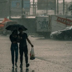 Ciclone extratropical provoca temporais, vento forte e mar agitado no Sul do Brasil | Foto: Reprodução/Canva