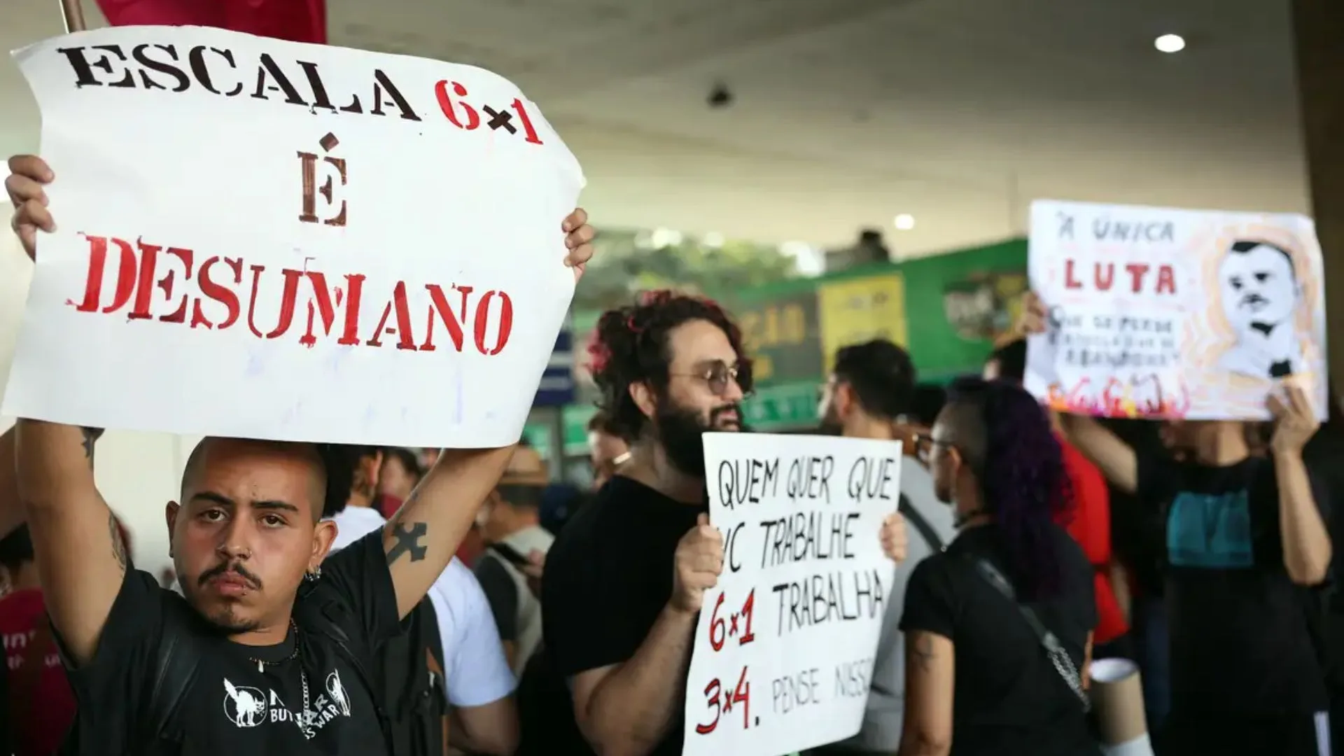 Celebrado em 1º de maio, o Dia do Trabalhador surgiu de lutas por direitos e segue como símbolo histórico das conquistas sociais