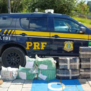 Dupla é presa com 160 kg de maconha após fuga em SC