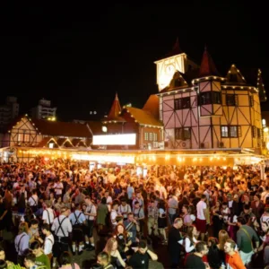 Famosa iguaria alemã chega ao cardápio da Oktoberfest Blumenau