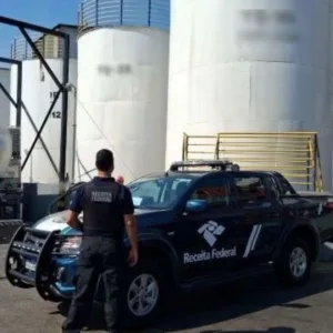 Fiscalização da Receita Federal bate R$ 233 bilhões em 2025.| Foto: Divulgação/Receita Federal/ Reprodução SBT News