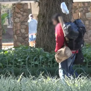 Florianópolis reúne prefeitos em curso sobre população de rua