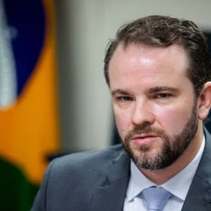 Governo avalia uso do FGTS para famílias pagarem dívidas | Divulgação/Washington Costa/MF
