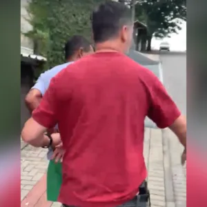 Homem condenado a mais de 50 anos por estupro é preso em SC