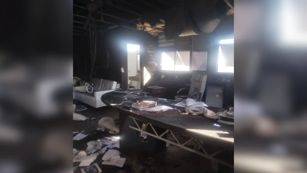 Incêndio atinge gabinete do prefeito em Itajaí