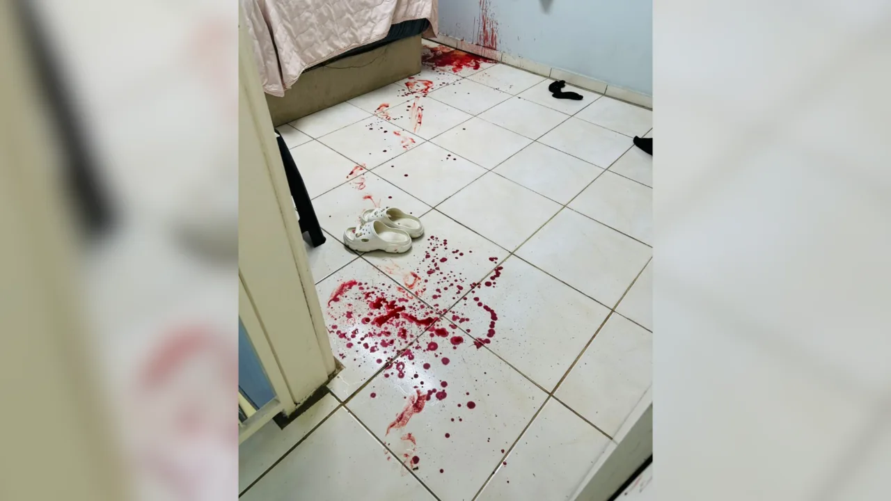 Jovem é morta a facadas; suspeito é preso após fuga em SC