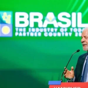 Lula sobe o tom contra Trump em agenda na Alemanha