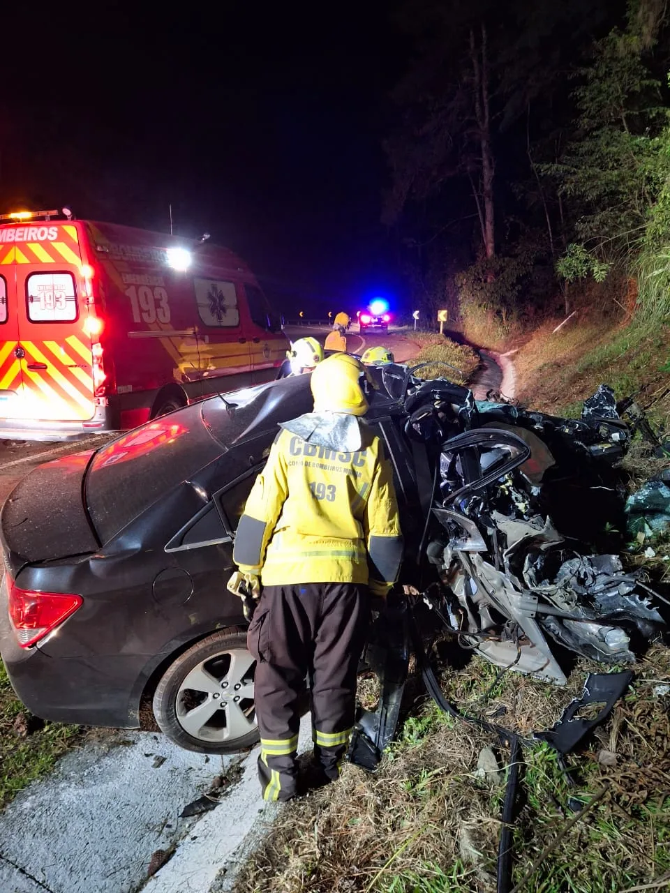 Batida violenta na BR-280 deixa uma pessoa morta em SC