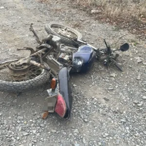 Motociclista morre após grave colisão na SC-110