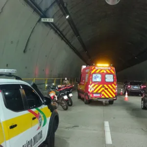 Motociclista morre em acidente no Túnel Antonieta de Barros