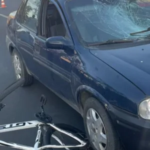 Motorista foge após atropelar adolescente de 13 anos em SC