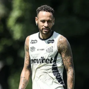 Neymar ainda pode ir à Copa, diz filho de Ancelotti
