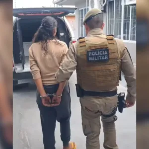 Operação conjunta prende condenada por tráfico em Bom Retiro | Imagem: Polícia Civil