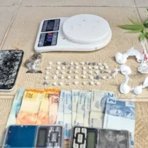 PM apreende drogas após rastreio de celular furtado em Lages