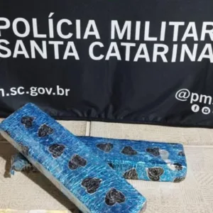 PM prende três e apreende mais de 1,5 kg de drogas em Lages