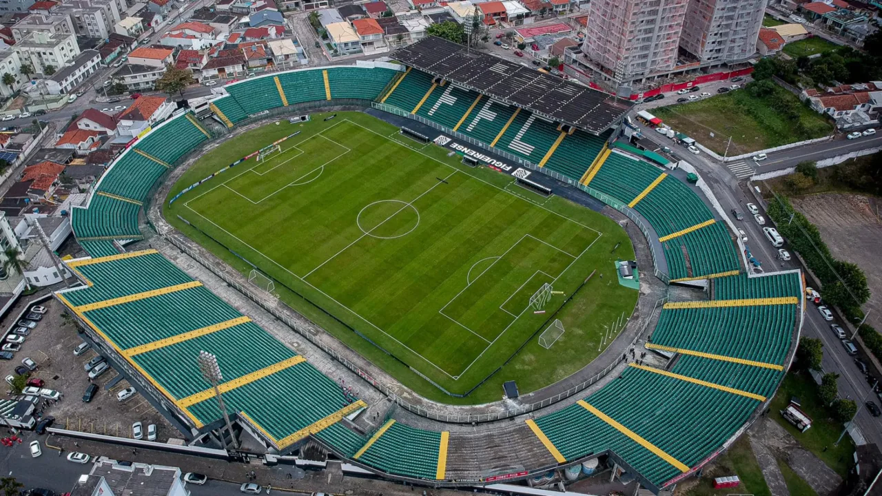 PM reforça segurança para Athletic x Internacional em Florianópolis