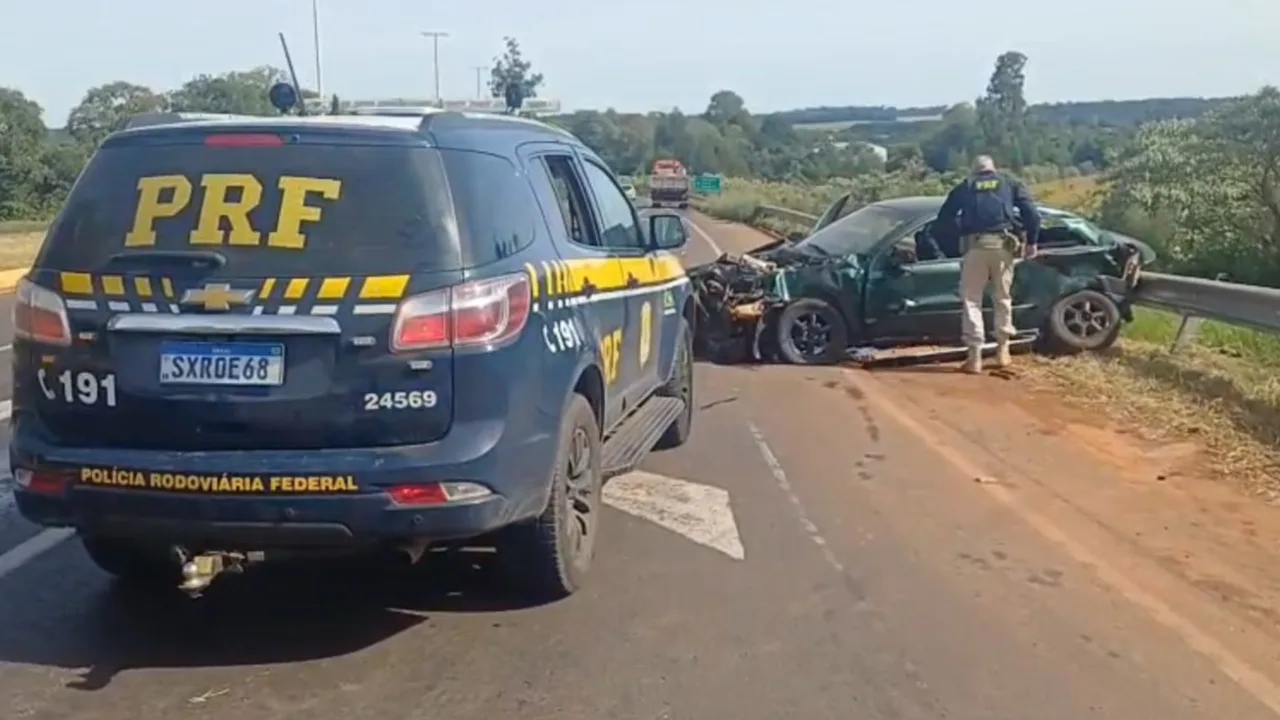 Perseguição com bebê no carro acaba em acidente em SC