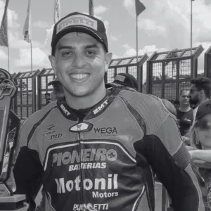 Piloto morre em acidente durante campeonato de moto em SC